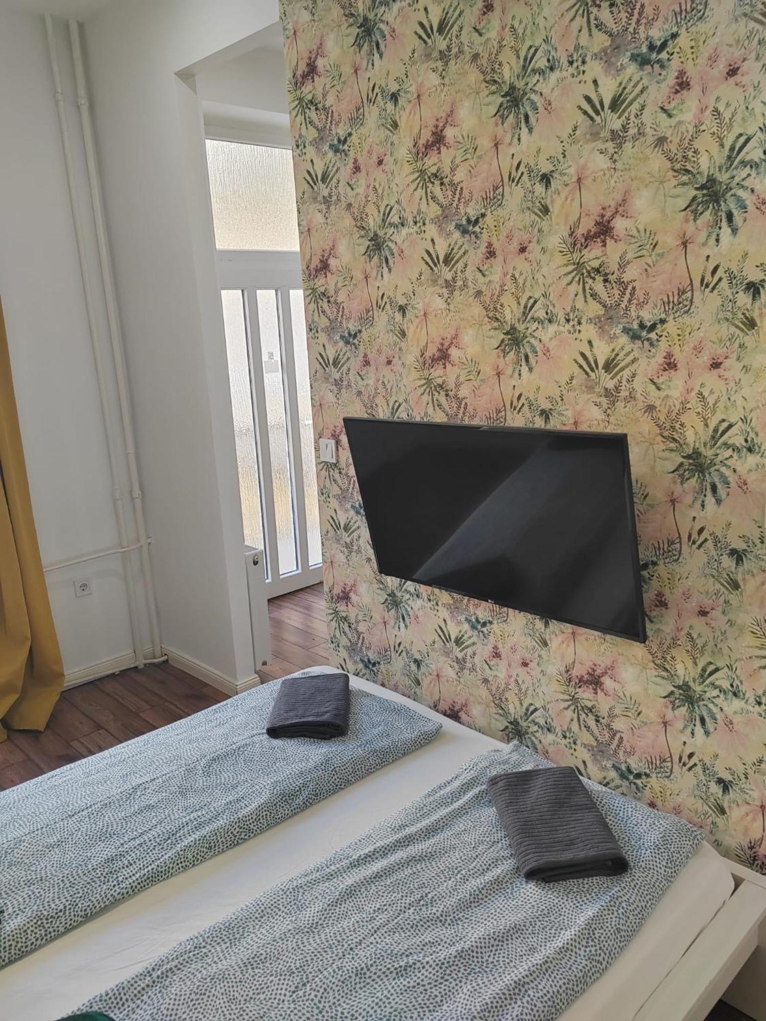 Home R574 #Freeparking Budapest Esterno foto
