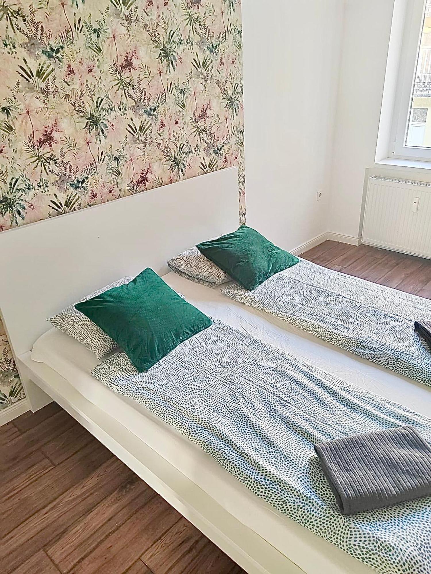 Home R574 #Freeparking Budapest Esterno foto